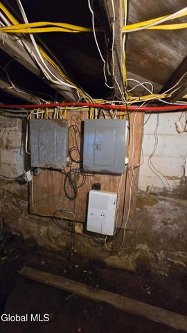 1617 Fourth Avenue, Schenectady, NY 12303