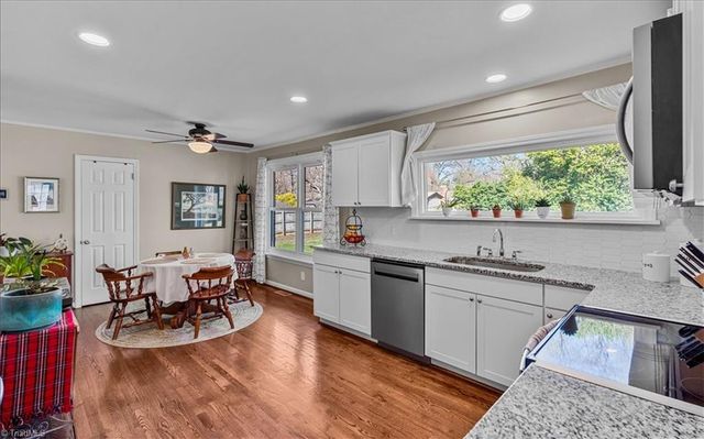 806 King George Drive, Greensboro, NC 27410