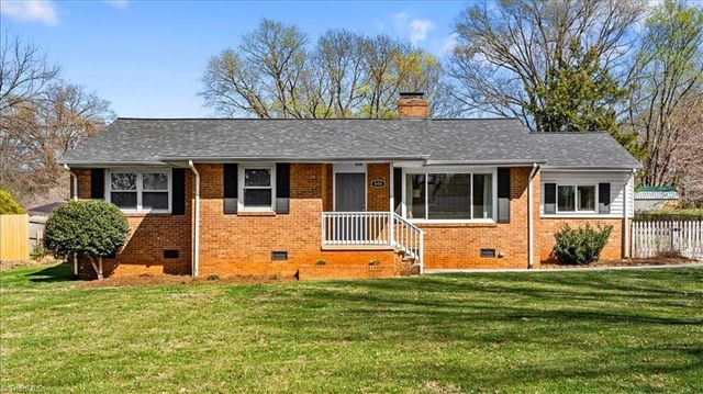 806 King George Drive, Greensboro, NC 27410