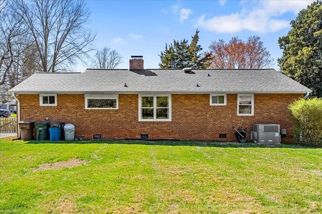 806 King George Drive, Greensboro, NC 27410