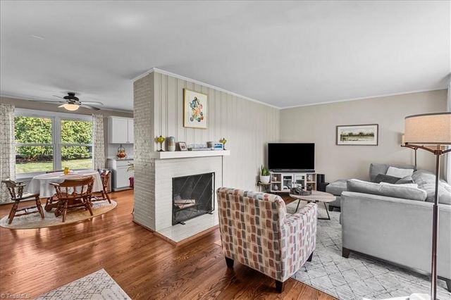 806 King George Drive, Greensboro, NC 27410