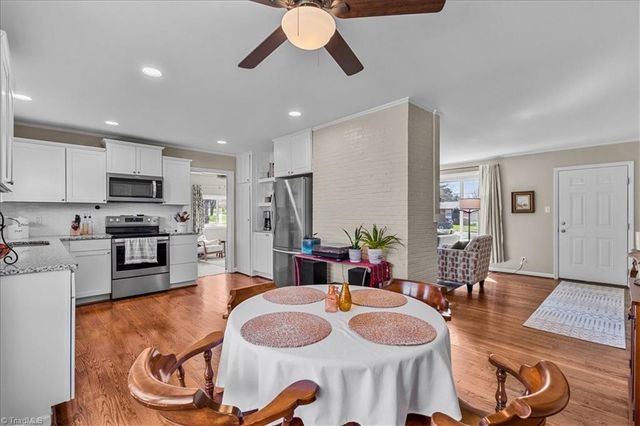 806 King George Drive, Greensboro, NC 27410