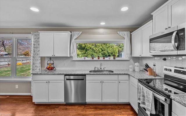 806 King George Drive, Greensboro, NC 27410