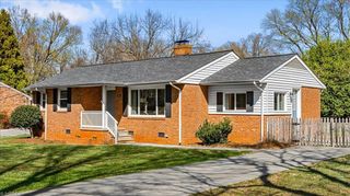 806 King George Drive, Greensboro, NC 27410