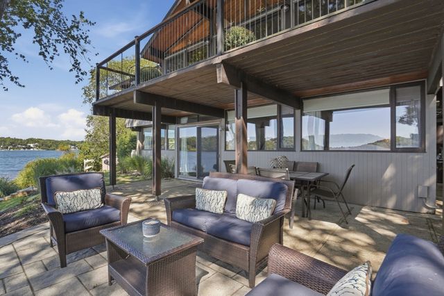 32 Eagle Hill Dr, Plymouth, MA 02360