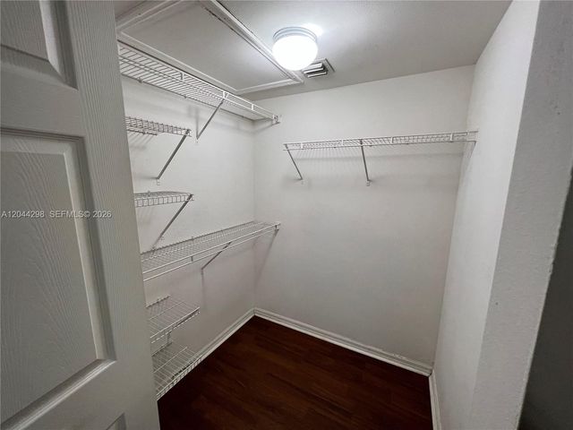 2490 Centergate Dr 207, Miramar, FL 33025