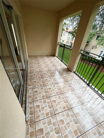 2490 Centergate Dr 207, Miramar, FL 33025