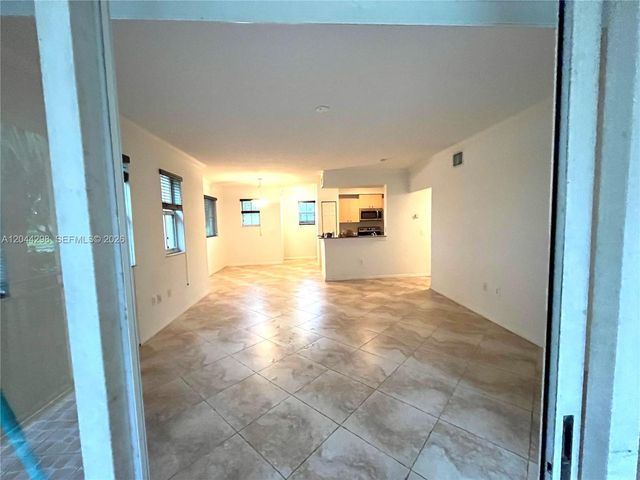 2490 Centergate Dr 207, Miramar, FL 33025