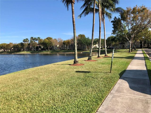 2490 Centergate Dr 207, Miramar, FL 33025
