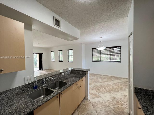 2490 Centergate Dr 207, Miramar, FL 33025