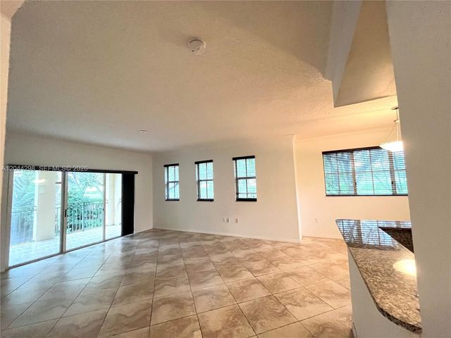 2490 Centergate Dr 207, Miramar, FL 33025