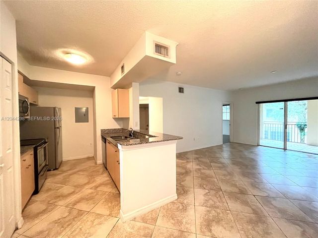 2490 Centergate Dr 207, Miramar, FL 33025