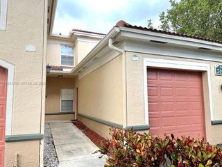 2490 Centergate Dr 207, Miramar, FL 33025