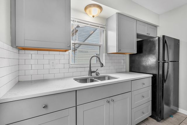 6622 Parrish Avenue, Hammond, IN 46323