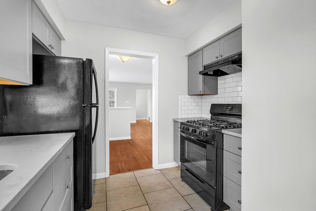 6622 Parrish Avenue, Hammond, IN 46323