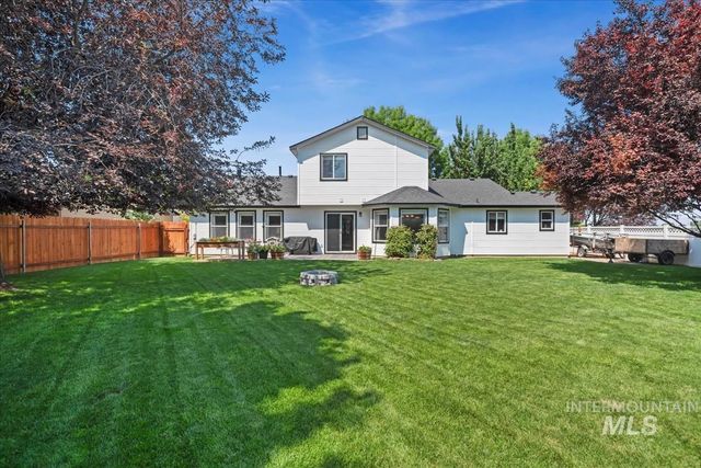 2706 S Chestnut St, Nampa, ID 83686