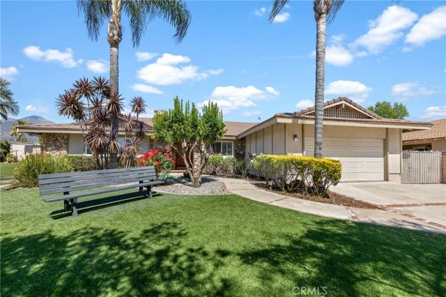 2324 Dana Ct, Claremont, CA 91711