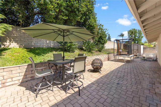 2324 Dana Ct, Claremont, CA 91711