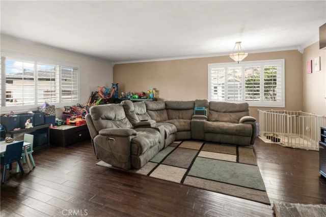 2324 Dana Ct, Claremont, CA 91711