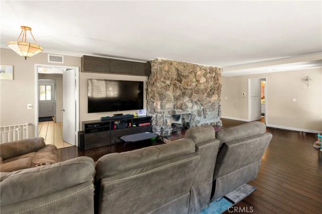 2324 Dana Ct, Claremont, CA 91711