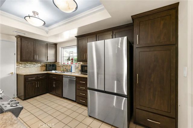 2324 Dana Ct, Claremont, CA 91711