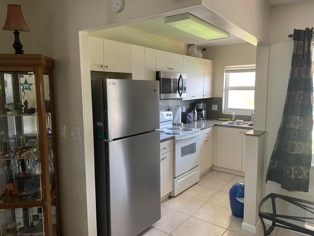 5300 WASHINGTON Street P234, Hollywood, FL 33021