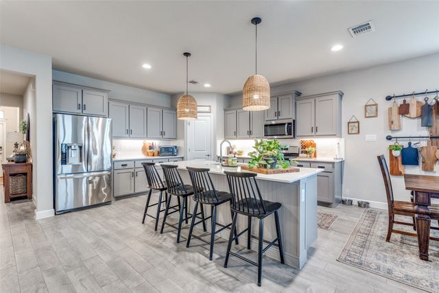 2044 Sun Star Drive, Haslet, TX 76052