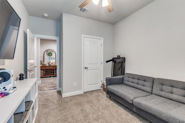 2044 Sun Star Drive, Haslet, TX 76052