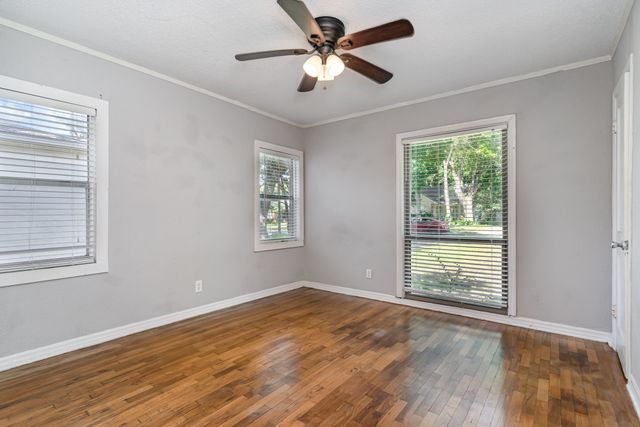 7802 Morton Street, Dallas, TX 75209