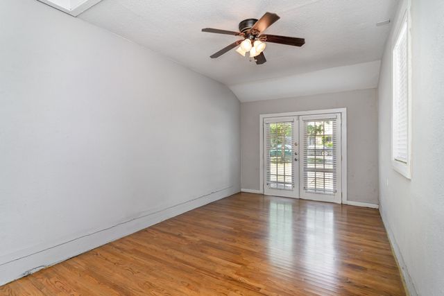 7802 Morton Street, Dallas, TX 75209