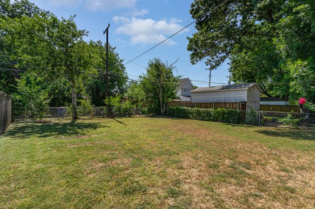 7802 Morton Street, Dallas, TX 75209