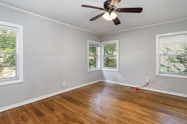 7802 Morton Street, Dallas, TX 75209