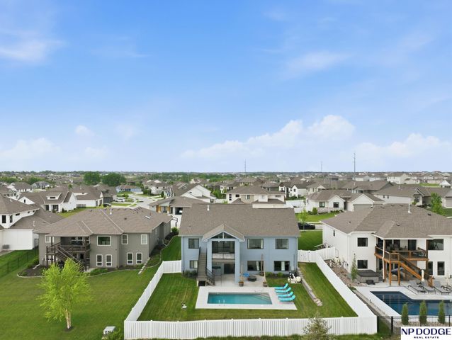21733 K Street, Elkhorn, NE 68022