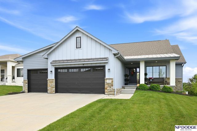 21733 K Street, Elkhorn, NE 68022
