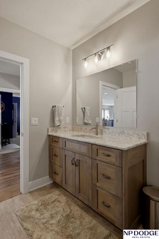 21733 K Street, Elkhorn, NE 68022