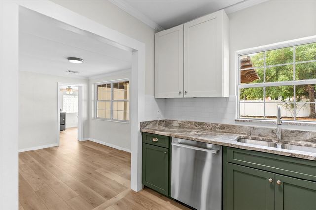 4708 W EL PRADO BOULEVARD, Tampa, FL 33629