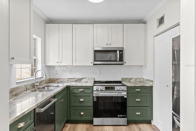 4708 W EL PRADO BOULEVARD, Tampa, FL 33629
