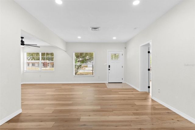 4708 W EL PRADO BOULEVARD, Tampa, FL 33629