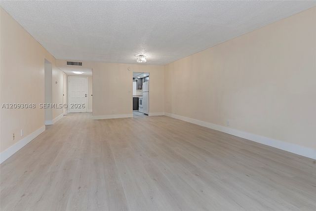 6001 N Falls Cir Dr 309, Lauderhill, FL 33319
