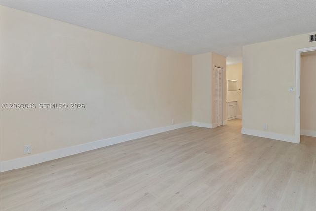 6001 N Falls Cir Dr 309, Lauderhill, FL 33319