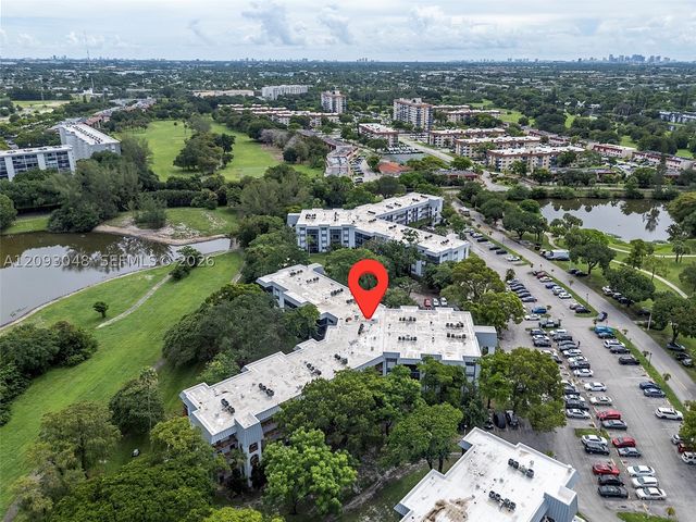 6001 N Falls Cir Dr 309, Lauderhill, FL 33319
