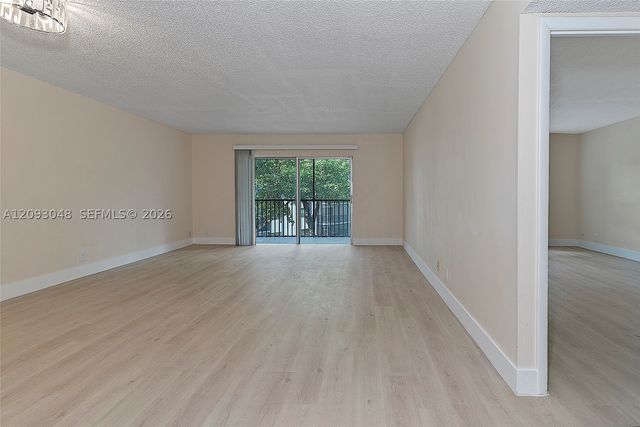 6001 N Falls Cir Dr 309, Lauderhill, FL 33319