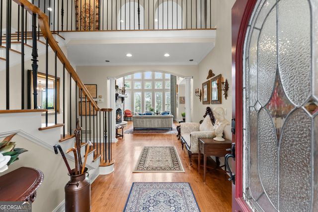 2819 Point Overlook, Gainesville, GA 30501