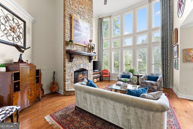2819 Point Overlook, Gainesville, GA 30501