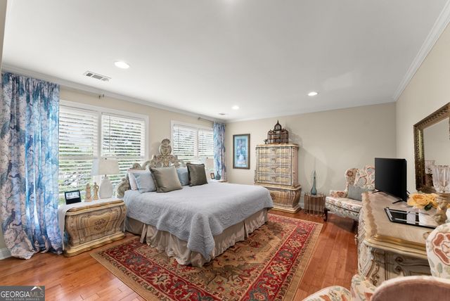 2819 Point Overlook, Gainesville, GA 30501