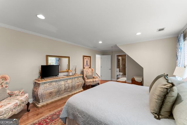 2819 Point Overlook, Gainesville, GA 30501