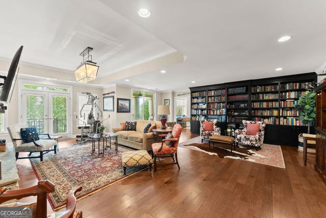2819 Point Overlook, Gainesville, GA 30501