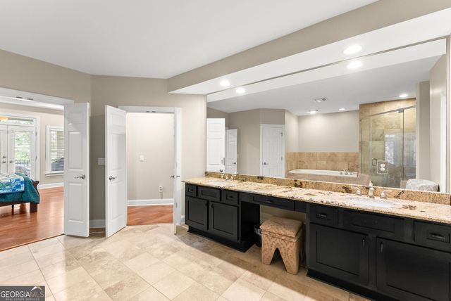 2819 Point Overlook, Gainesville, GA 30501