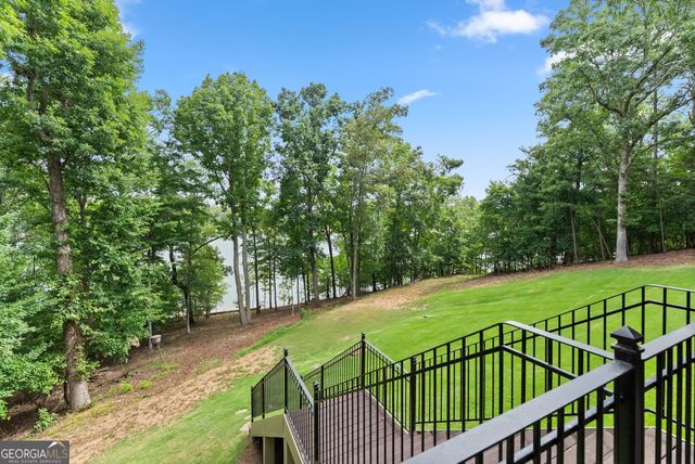 2819 Point Overlook, Gainesville, GA 30501