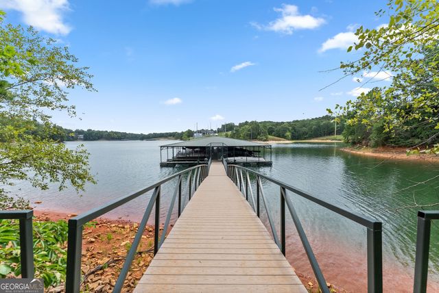 2819 Point Overlook, Gainesville, GA 30501